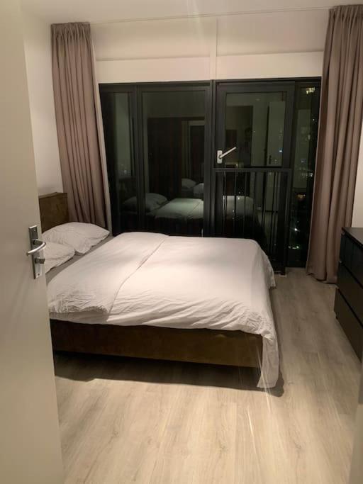 Stunning View Apt Free Parking Lejlighed Rotterdam Eksteriør billede